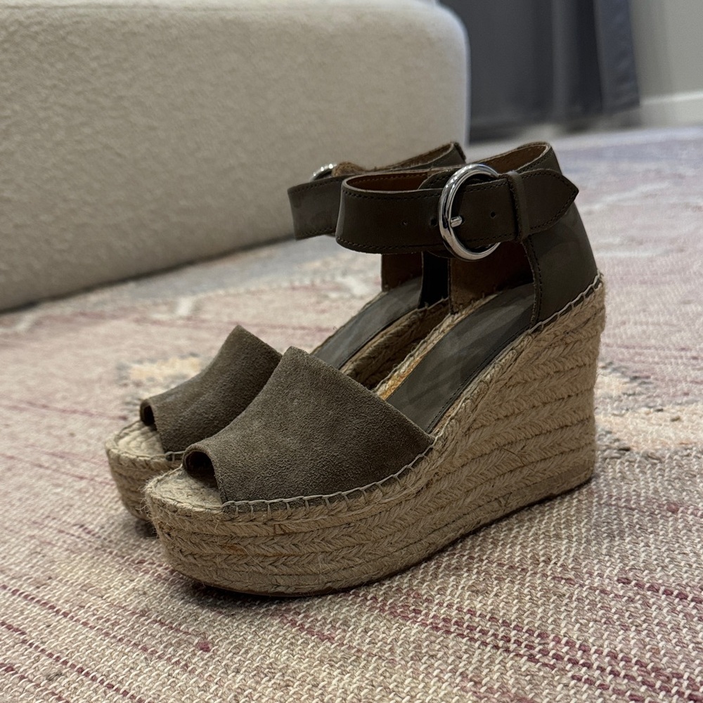 Marc Fisher “Mlalida” suede wedges